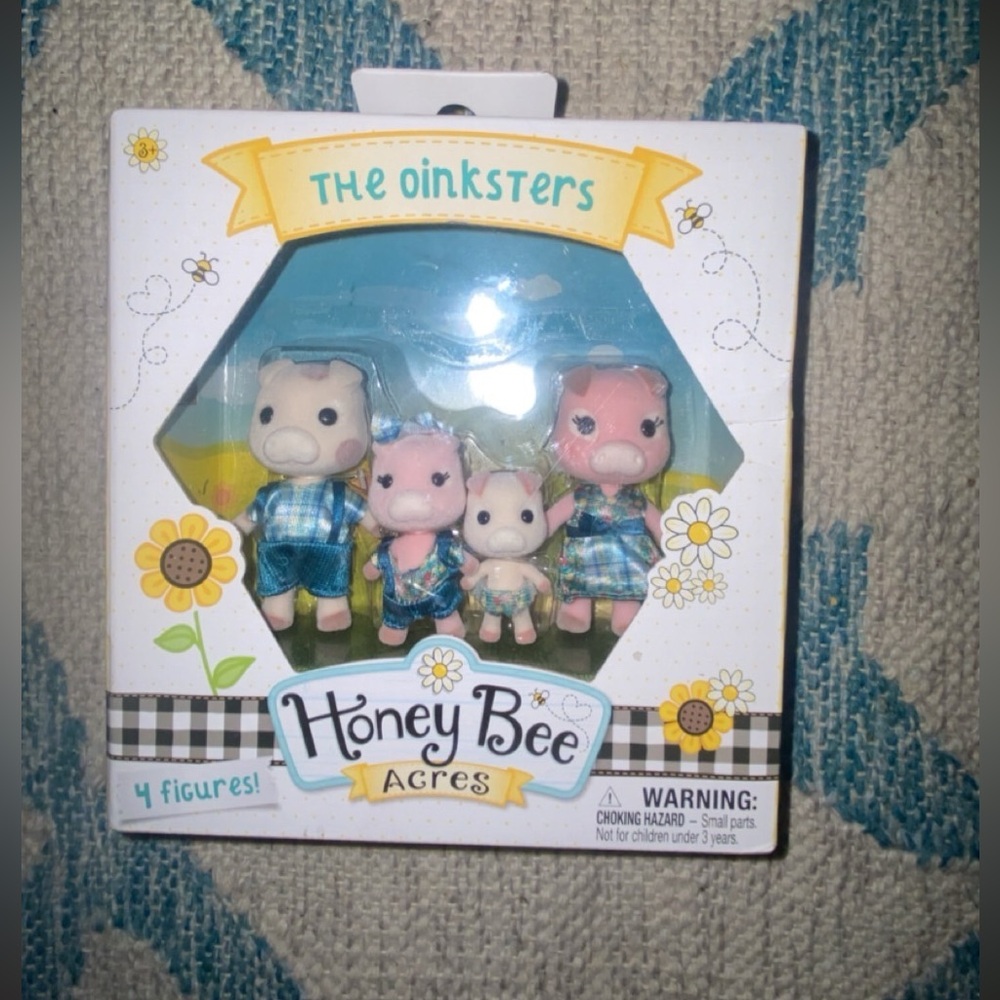 Honey Bee Acres The Oinksters Figures